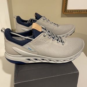 Brand New Ecco golf shoes size 45